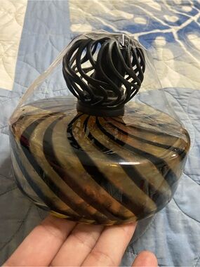 LA-TEE-DA Amber Black Swirly Striped Fragrance Glass EFFUSION OIL LAMP